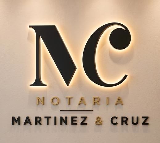 Rótulo de la Notaría Cruz Gimeno y Martínez Sancho en Lleida